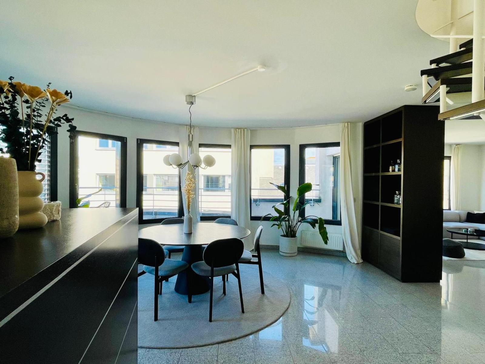 Апартаменты Lux Penthouse - Office, Terrace, Gym & Parking Люксембург Экстерьер фото